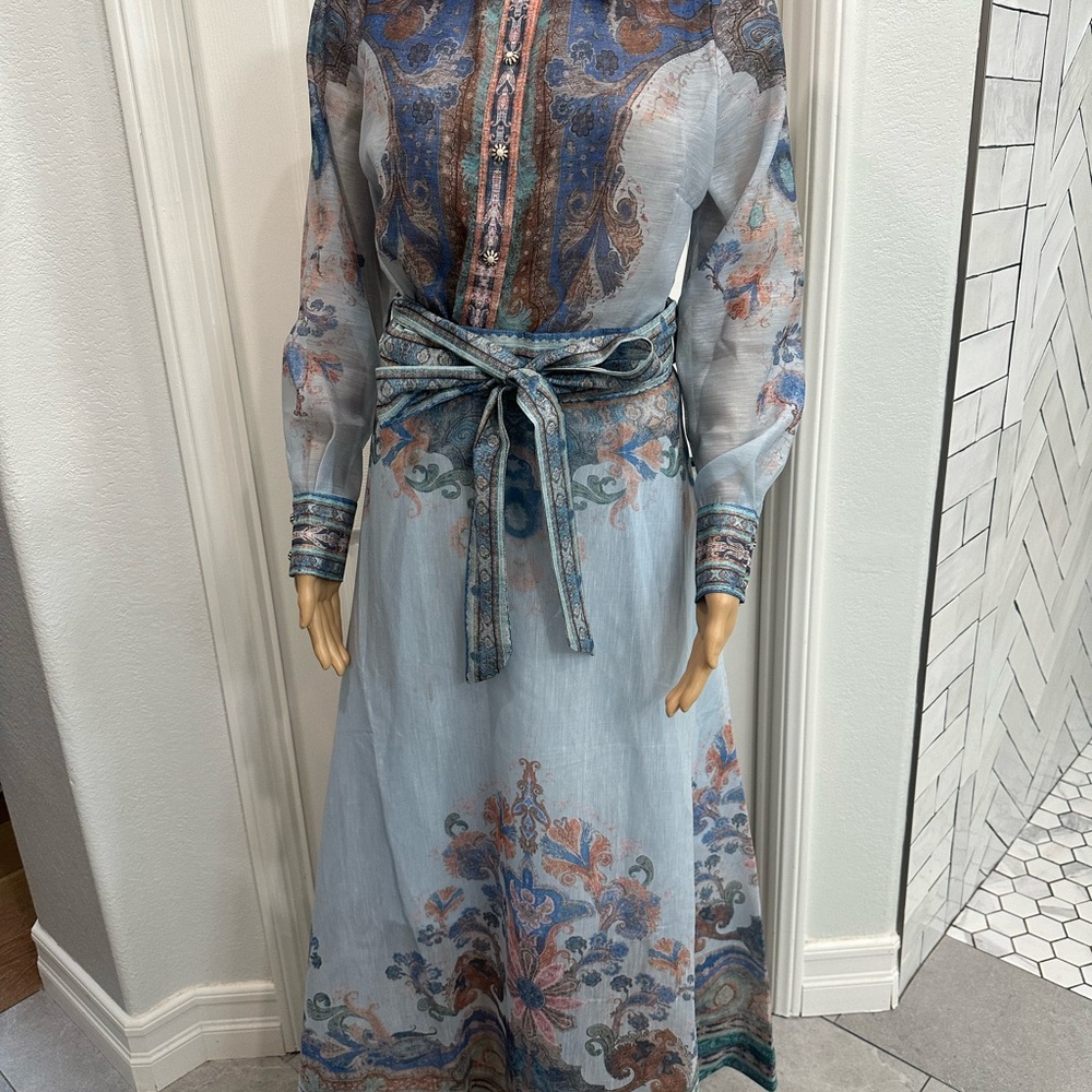 Elegant Paisley Print Blouse - Picture 9 of 12